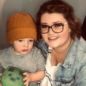 Meet your Posher, Courtney